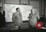 Immagine di Dignitario Mosca Unione Sovietica, 1956, secondo 55 filmato di repertorio 65675064669