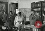 Immagine di Dignitario Mosca Unione Sovietica, 1956, secondo 44 filmato di repertorio 65675064670