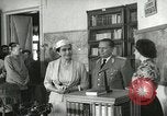 Immagine di Dignitario Mosca Unione Sovietica, 1956, secondo 51 filmato di repertorio 65675064670