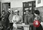 Immagine di Dignitario Mosca Unione Sovietica, 1956, secondo 54 filmato di repertorio 65675064670