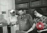 Immagine di Dignitario Mosca Unione Sovietica, 1956, secondo 57 filmato di repertorio 65675064670