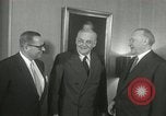 Image Adenauer répond à Dulles United States USA, 1956, de la seconde 35 séquences d'archives historiques vidéo 65675064671