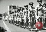 Standbild ägyptischen Streitkräfte paradieren in Platz der Republik Kairo Ägypten, 1956, aus Sekunde 13 historischem Filmmaterial Videoclip 65675064673
