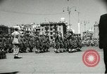 Standbild ägyptischen Streitkräfte paradieren in Platz der Republik Kairo Ägypten, 1956, aus Sekunde 15 historischem Filmmaterial Videoclip 65675064673