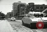 Standbild ägyptischen Streitkräfte paradieren in Platz der Republik Kairo Ägypten, 1956, aus Sekunde 27 historischem Filmmaterial Videoclip 65675064673