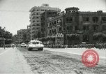 Standbild ägyptischen Streitkräfte paradieren in Platz der Republik Kairo Ägypten, 1956, aus Sekunde 30 historischem Filmmaterial Videoclip 65675064673
