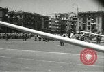 Standbild ägyptischen Streitkräfte paradieren in Platz der Republik Kairo Ägypten, 1956, aus Sekunde 41 historischem Filmmaterial Videoclip 65675064673