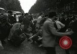Standbild Ausschreitungen Frankreich, 1950, aus Sekunde 1 historischem Filmmaterial Videoclip 65675064674