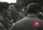 Standbild Ausschreitungen Frankreich, 1950, aus Sekunde 7 historischem Filmmaterial Videoclip 65675064674