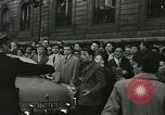 Standbild Ausschreitungen Frankreich, 1950, aus Sekunde 14 historischem Filmmaterial Videoclip 65675064674