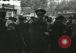 Standbild Ausschreitungen Frankreich, 1950, aus Sekunde 34 historischem Filmmaterial Videoclip 65675064674