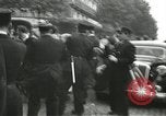 Standbild Ausschreitungen Frankreich, 1950, aus Sekunde 43 historischem Filmmaterial Videoclip 65675064674