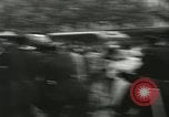 Standbild Ausschreitungen Frankreich, 1950, aus Sekunde 44 historischem Filmmaterial Videoclip 65675064674