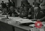 Standbild Würdenträger Europa, 1950, aus Sekunde 33 historischem Filmmaterial Videoclip 65675064675