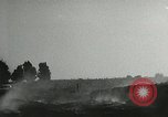 Standbild Bombe beschädigte Gebäude Europa, 1955, aus Sekunde 15 historischem Filmmaterial Videoclip 65675064679