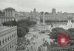 Standbild Ausschreitungen Rom Italien, 1955, aus Sekunde 4 historischem Filmmaterial Videoclip 65675064680