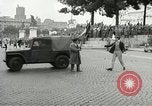 Standbild Ausschreitungen Rom Italien, 1955, aus Sekunde 17 historischem Filmmaterial Videoclip 65675064680