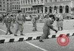 Standbild Ausschreitungen Rom Italien, 1955, aus Sekunde 19 historischem Filmmaterial Videoclip 65675064680