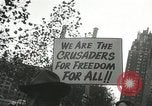Standbild ungarische Revolution Ungarn, 1956, aus Sekunde 23 historischem Filmmaterial Videoclip 65675064681