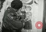 Standbild Demonstrationen auf der Straße Hegyeshalom Ungarn, 1956, aus Sekunde 19 historischem Filmmaterial Videoclip 65675064683