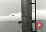 Standbild europäische Truppen Mittelmeer, 1956, aus Sekunde 34 historischem Filmmaterial Videoclip 65675064685