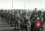 Standbild europäische Truppen Ägypten, 1956, aus Sekunde 9 historischem Filmmaterial Videoclip 65675064691