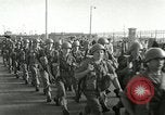 Standbild europäische Truppen Ägypten, 1956, aus Sekunde 10 historischem Filmmaterial Videoclip 65675064691