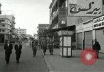 Standbild europäische Truppen Ägypten, 1956, aus Sekunde 28 historischem Filmmaterial Videoclip 65675064691