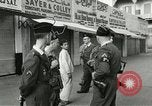 Standbild europäische Truppen Ägypten, 1956, aus Sekunde 36 historischem Filmmaterial Videoclip 65675064691