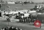 Standbild europäische Truppen Ägypten, 1956, aus Sekunde 13 historischem Filmmaterial Videoclip 65675064692