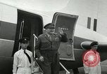 Standbild Offiziere Ägypten, 1956, aus Sekunde 26 historischem Filmmaterial Videoclip 65675064693