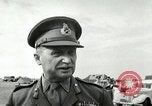 Standbild Offiziere Ägypten, 1956, aus Sekunde 48 historischem Filmmaterial Videoclip 65675064693