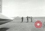 Standbild Offiziere Ägypten, 1956, aus Sekunde 51 historischem Filmmaterial Videoclip 65675064693