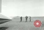 Standbild Offiziere Ägypten, 1956, aus Sekunde 53 historischem Filmmaterial Videoclip 65675064693