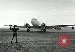 Standbild Offiziere Ägypten, 1956, aus Sekunde 60 historischem Filmmaterial Videoclip 65675064693
