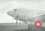 Standbild Offiziere Ägypten, 1956, aus Sekunde 62 historischem Filmmaterial Videoclip 65675064693