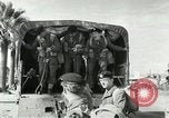 Standbild europäische Truppen Ägypten, 1956, aus Sekunde 16 historischem Filmmaterial Videoclip 65675064694