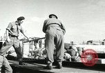 Standbild europäische Truppen Ägypten, 1956, aus Sekunde 38 historischem Filmmaterial Videoclip 65675064694
