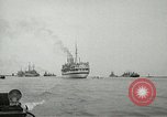 Standbild europäische Schiffe Ägypten, 1956, aus Sekunde 9 historischem Filmmaterial Videoclip 65675064695