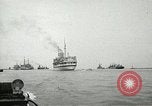 Standbild europäische Schiffe Ägypten, 1956, aus Sekunde 11 historischem Filmmaterial Videoclip 65675064695