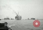 Standbild europäische Schiffe Ägypten, 1956, aus Sekunde 12 historischem Filmmaterial Videoclip 65675064695