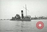 Standbild europäische Schiffe Ägypten, 1956, aus Sekunde 43 historischem Filmmaterial Videoclip 65675064695