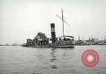 Standbild europäische Schiffe Ägypten, 1956, aus Sekunde 45 historischem Filmmaterial Videoclip 65675064695