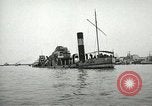 Standbild europäische Schiffe Ägypten, 1956, aus Sekunde 47 historischem Filmmaterial Videoclip 65675064695