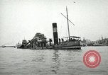 Standbild europäische Schiffe Ägypten, 1956, aus Sekunde 49 historischem Filmmaterial Videoclip 65675064695
