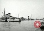 Standbild europäische Schiffe Ägypten, 1956, aus Sekunde 60 historischem Filmmaterial Videoclip 65675064695