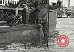 Standbild europäische Schiffe Ägypten, 1956, aus Sekunde 6 historischem Filmmaterial Videoclip 65675064696