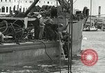 Standbild europäische Schiffe Ägypten, 1956, aus Sekunde 9 historischem Filmmaterial Videoclip 65675064696
