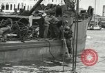 Standbild europäische Schiffe Ägypten, 1956, aus Sekunde 11 historischem Filmmaterial Videoclip 65675064696