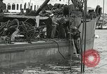 Standbild europäische Schiffe Ägypten, 1956, aus Sekunde 12 historischem Filmmaterial Videoclip 65675064696